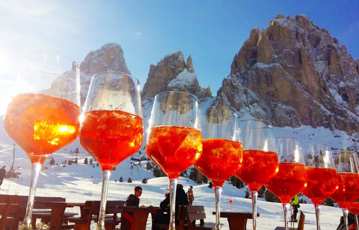 PASSOSELLA's tweet photo. Passo Sella &amp; Good Life Lovers https://t.co/zPynLMX0k0