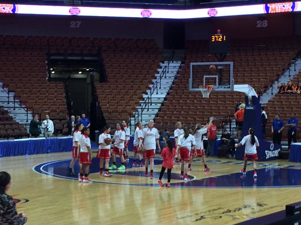 GreenwichHoops's tweet photo. Lady Cards 35 minutes away from tip off for a State Title!  Let's Go Cards!!!
#ctgb #cptv https://t.co/elTeHWo5ZN