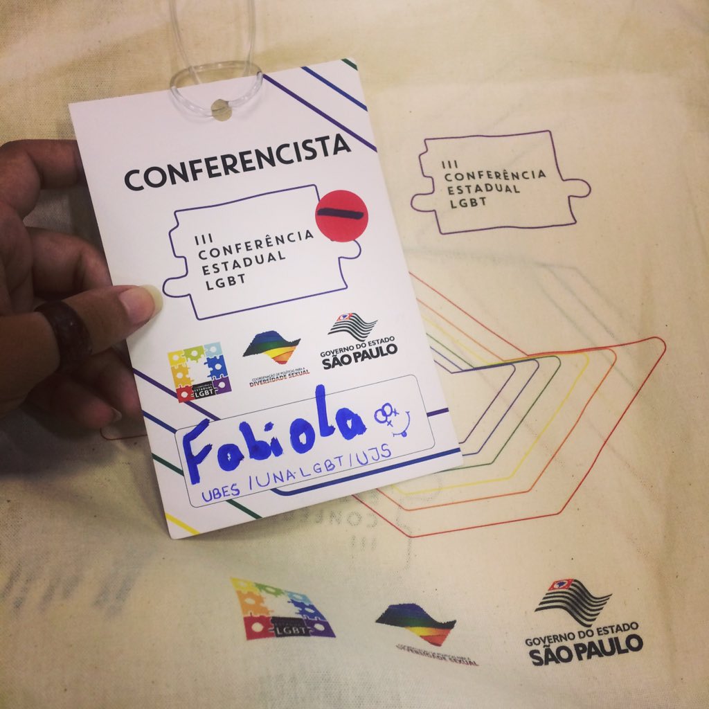 loguerc_fafa's tweet photo. As Transfiníssimas lacrando aqui na conferência!
#UNALGBT https://t.co/jYvMPHDfnZ