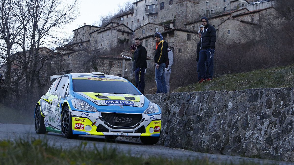 quattroruote's tweet photo. Stagione 2016 dell'#ItalianoRally: al @CioccoRally vincono #PaoloAndreucci e #Peugeot208T16

https://t.co/lWMmIXjcVV https://t.co/zcCZKeRJ1X