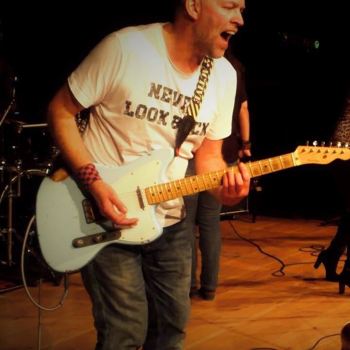Bo_guitar's tweet photo. Pub, private party, big venue? We Rock ! Check @RockChannel5 ! https://t.co/3OCfbVz7L2