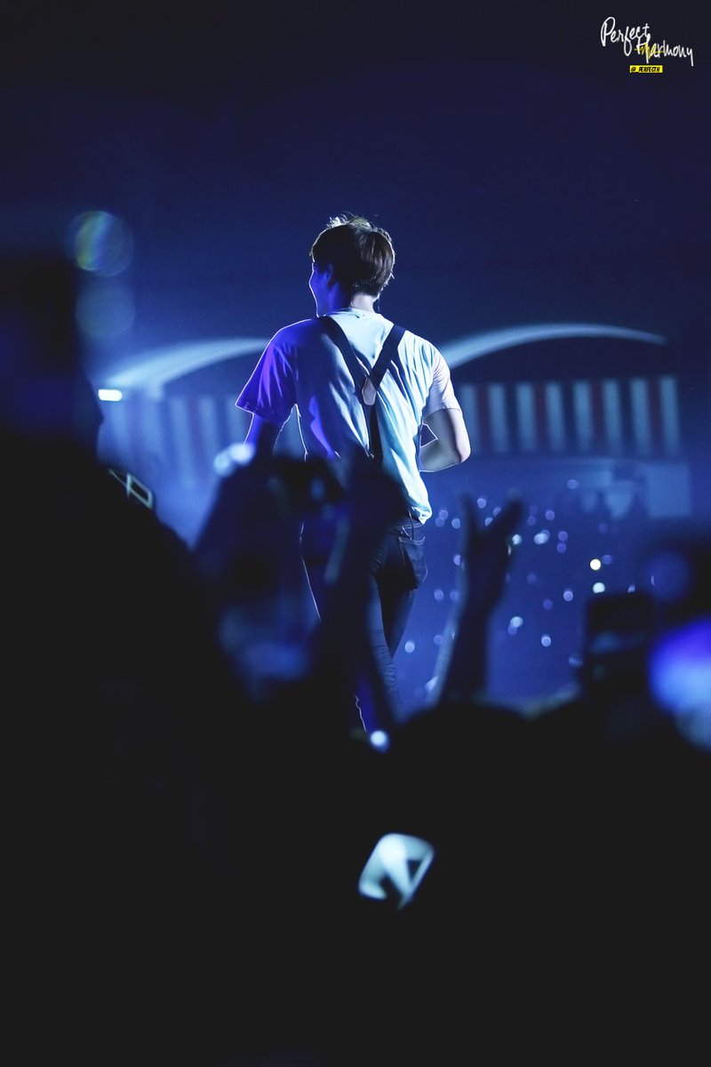 _perfecth's tweet image. EXOLUXION ♡♬ (160312 KL) #KAI #SUHO