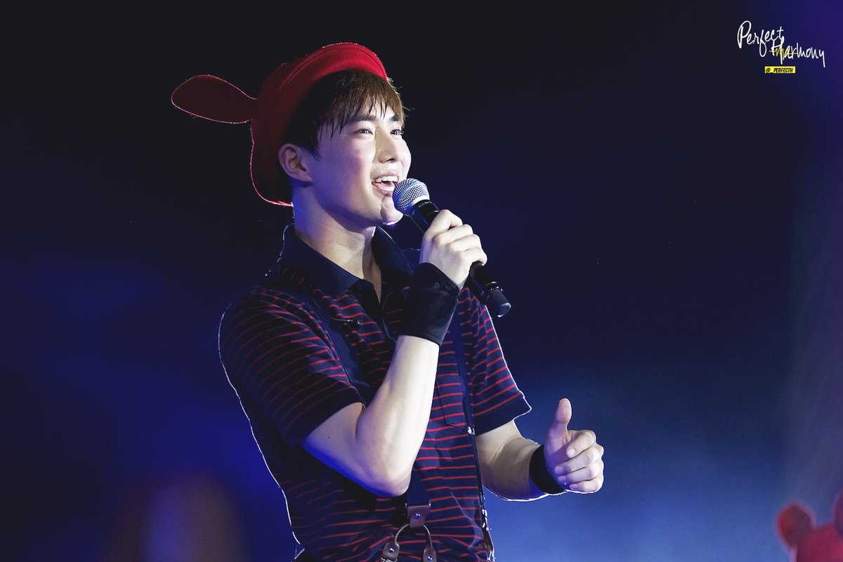 _perfecth's tweet image. EXOLUXION ♡♬ (160312 KL) #KAI #SUHO