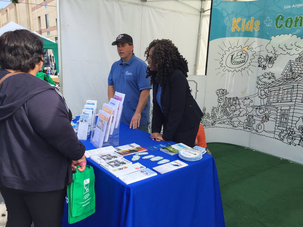 FigJamLA's tweet photo. Thanks to all who came out yesterday in support of the neighborhood! #NELA #lagreatstreeets https://t.co/bQ9x5pptqK