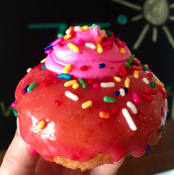 BroadSt_DoughCo's tweet photo. #Spring is here! Stop in and celebrate with this sunny #doughnut!! #jersey #njeats #shoreeats https://t.co/JqYub0vcaK