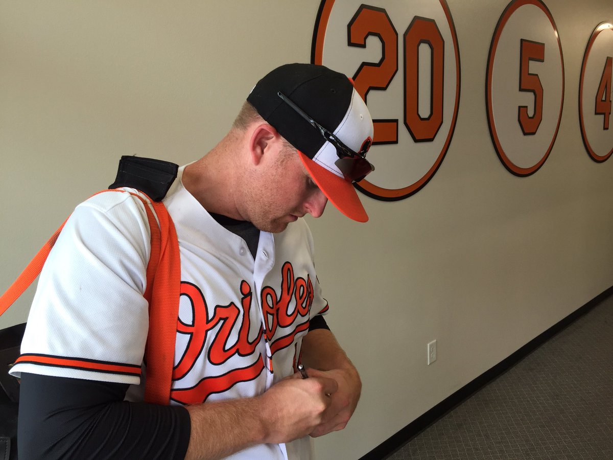 Orioles's tweet photo. Want the autographed home run ball that @Mtrumbo44 just hit?? RETWEET by 8pm tonight for a chance. #OrangeSpring https://t.co/U3tHiU6Sev