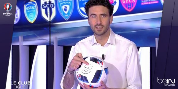 beinsports_FR's tweet photo. RT ce message et tentez de gagner ce ballon dédicacé par Xavi ! Follow @beinsports_FR pour jouer #LECLUB https://t.co/uqRnil3anU