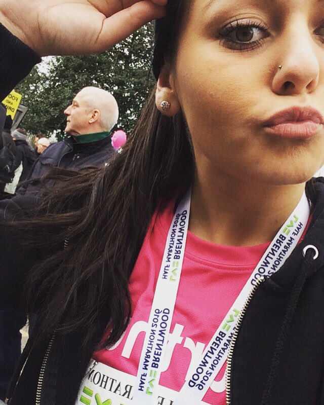 Kourtneywedge_'s tweet photo. Bentwood half marathon complete 13.5 miles in 2hours 35 🏅🏅🏅🏅🏅🏅🏅 https://t.co/RWysqaYf3H