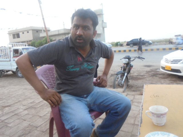 ramkirshan's tweet photo. taking #tea at #Detha station near #Hyderabad . https://t.co/D0sxQ0tDGq