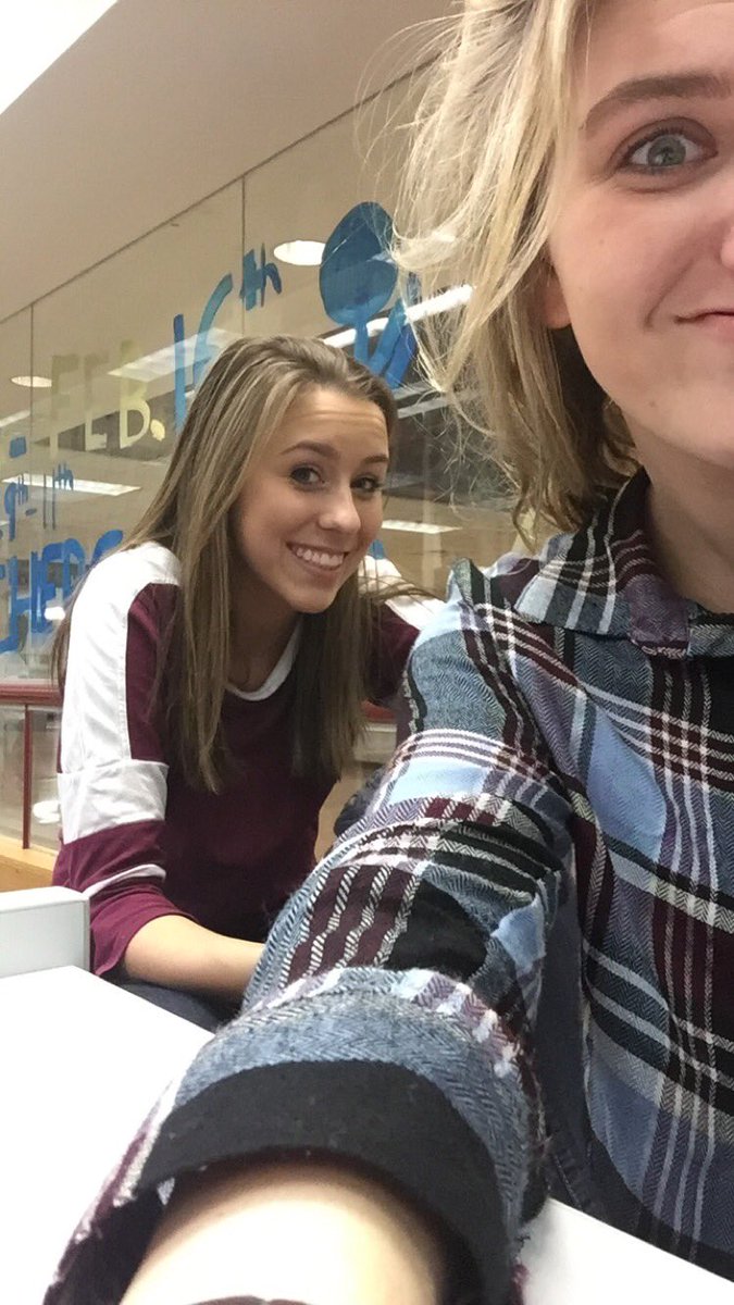 Katelyn_Axelson's tweet photo. Happy bday!!! Sorry I've stayed for 4th open like twice❤️❤️❤️ https://t.co/u5PODdJMqO