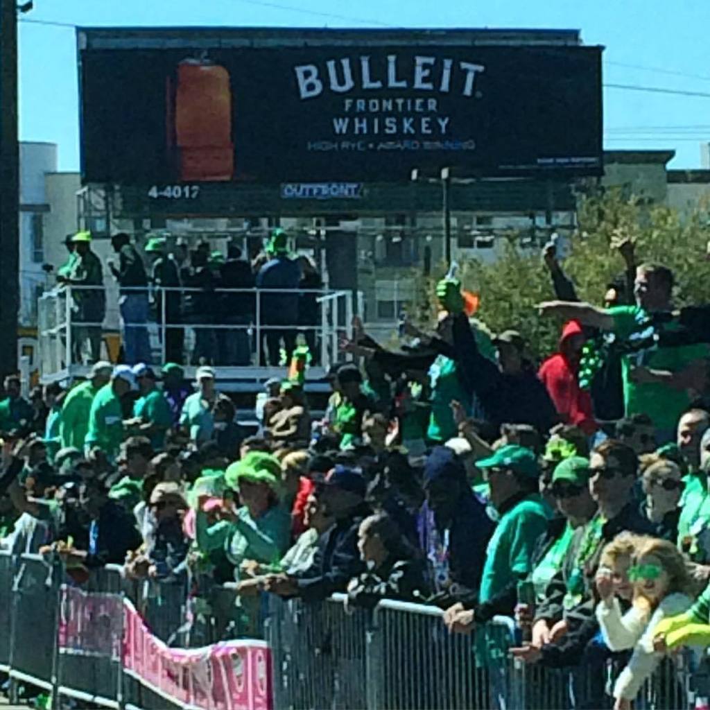 TexasPhotoBooth's tweet photo. #GreenvilleAvenue #StPaddysDay #Parade #DallasTX #PickUpNow @PickUpNow1 (at St. Patrick’s Day Parade at Dallas, TX … https://t.co/FnscHEugJT