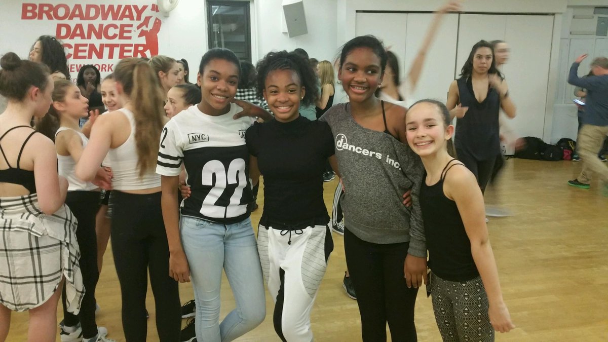 MSProd2016's tweet photo. Getting ready!!! @shirlenequigley 

#OverTheRainbow #OTR #DanceTransforms #RockBallet #PLKLawBranding #BDCNYC https://t.co/okAgpzwk4X