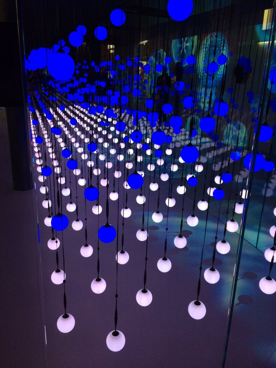 MV_LightArch's tweet image. Nice light installation at #Baselworld2016