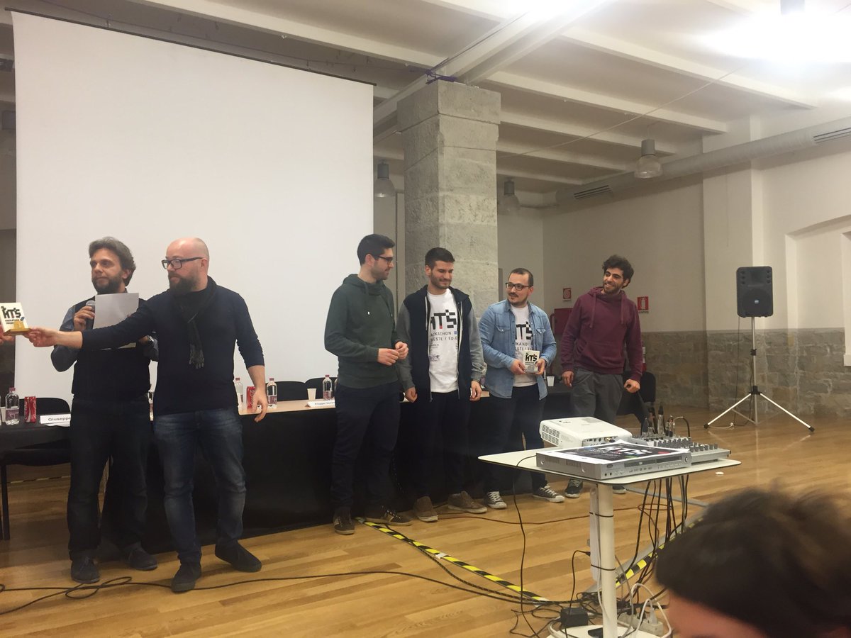 Fabiana_Martini's tweet photo. I secondi classificati ad #HackathonTS! https://t.co/ccfSRXEAz6