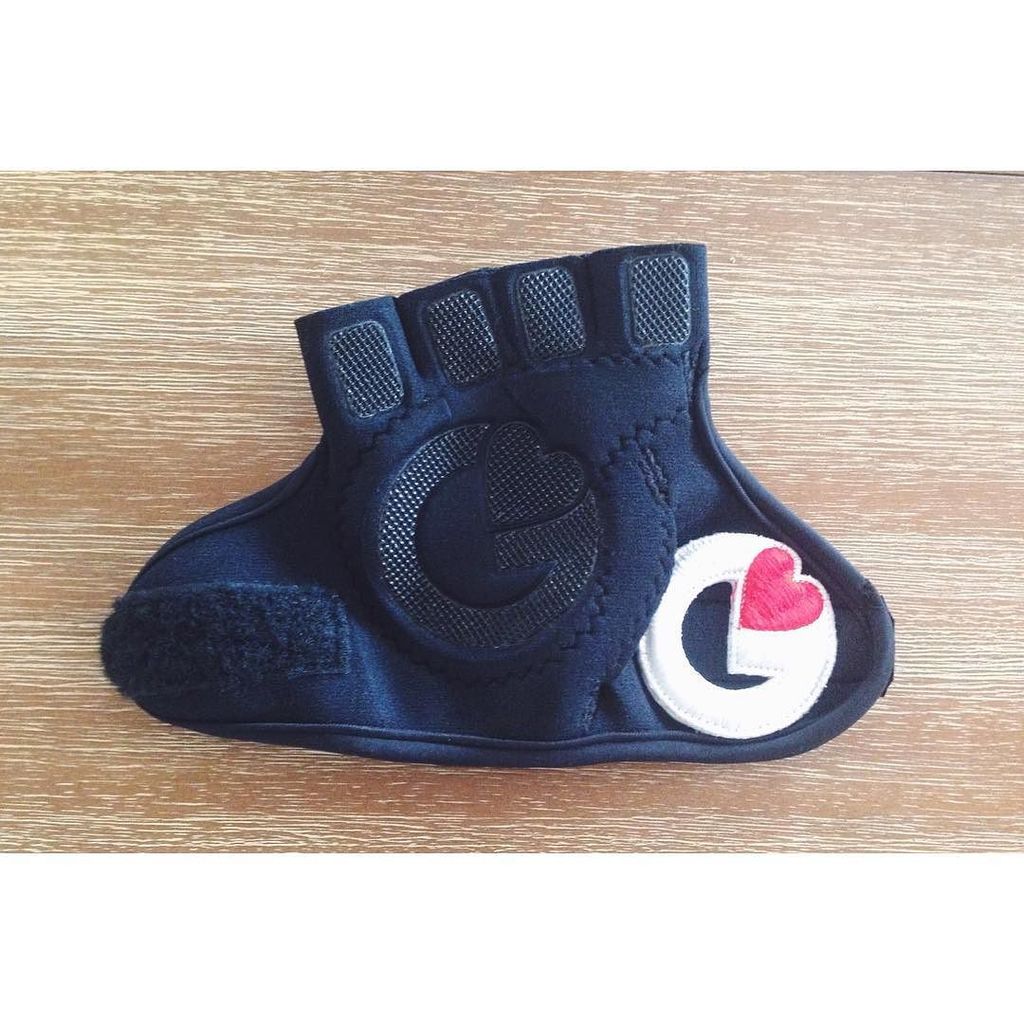 workoutglove's tweet photo. Sunday Funday with our logo gloves! 😍😍😍 #fitfam #girlswithmuscle #fitchicks #g_loves #liftandlove #glovegirl #logol… https://t.co/rjbUAecZLN