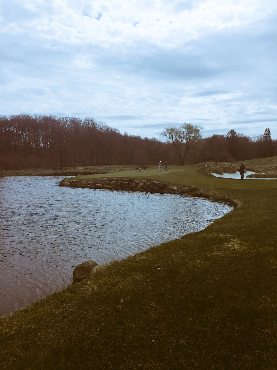 Mckinnsw's tweet photo. The boys 15-19 division leader, Patrick Sheehan, has a two stroke lead after 8 holes! @IJGT #PhillyChallenge #Golf https://t.co/U9tsZ7iXqY