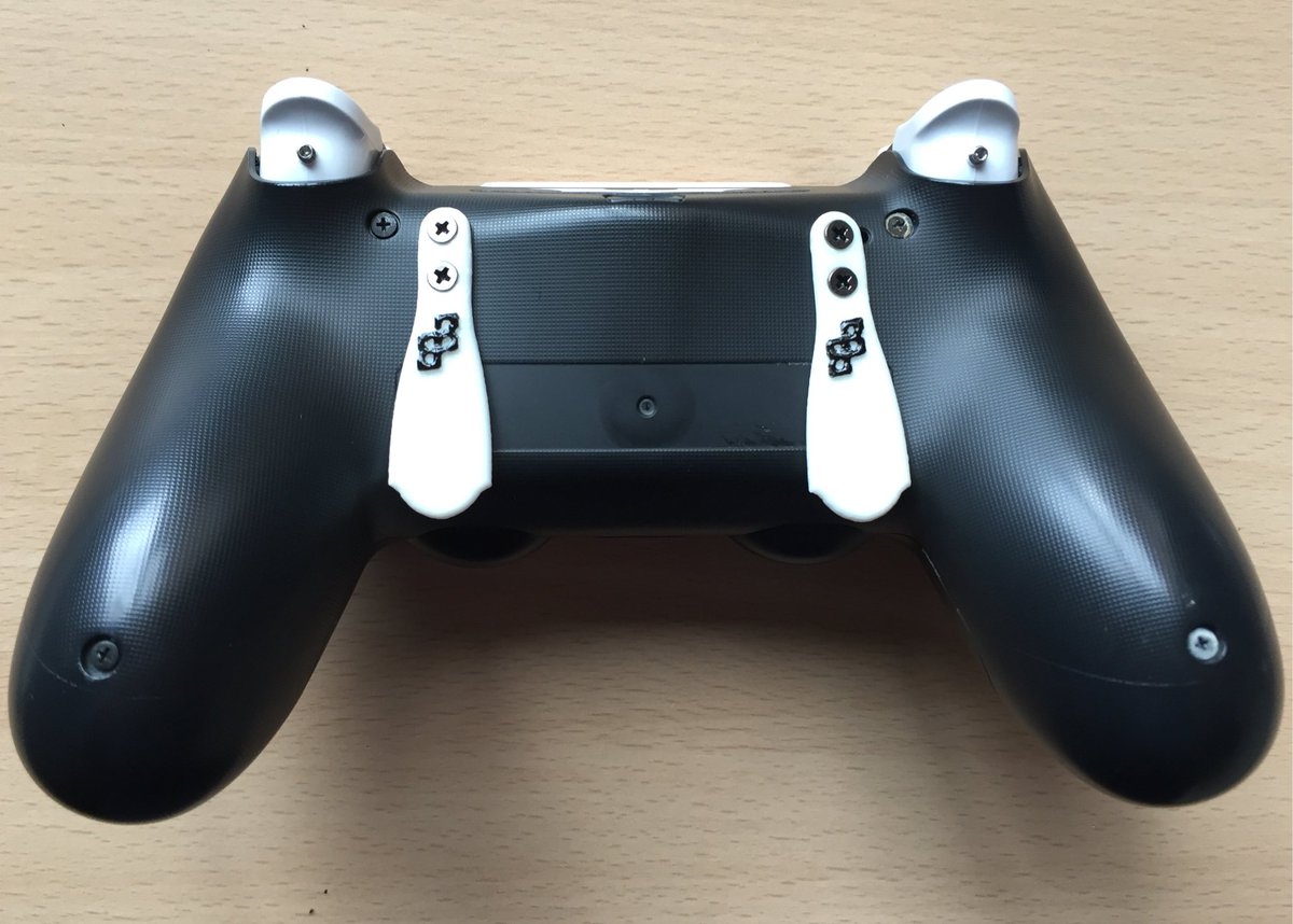 bAssBareK's tweet photo. Otro mando. Sencillo pero chulo!!!🎮🎮🎮 https://t.co/A40KE8FGzY