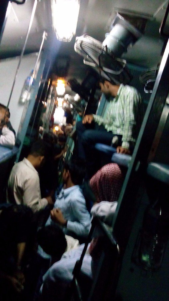 infoabg's tweet photo. Tain 12554 20th Mar 2016, how can one justify travelling like this but helpless to travel without option https://t.co/gcwnS1vkbN