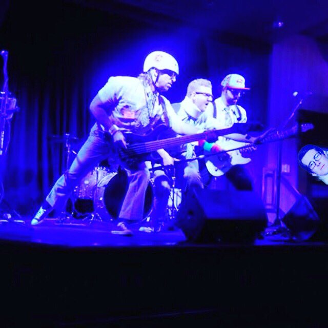 #SundayFunday is Here💥
Come Celebrate with us🖖🤓
<a href="/dawghousesaloon/">Dawg House Saloon</a> today 3-6
#whereskirby #nashville #80s #party 👾👾👾👾👾