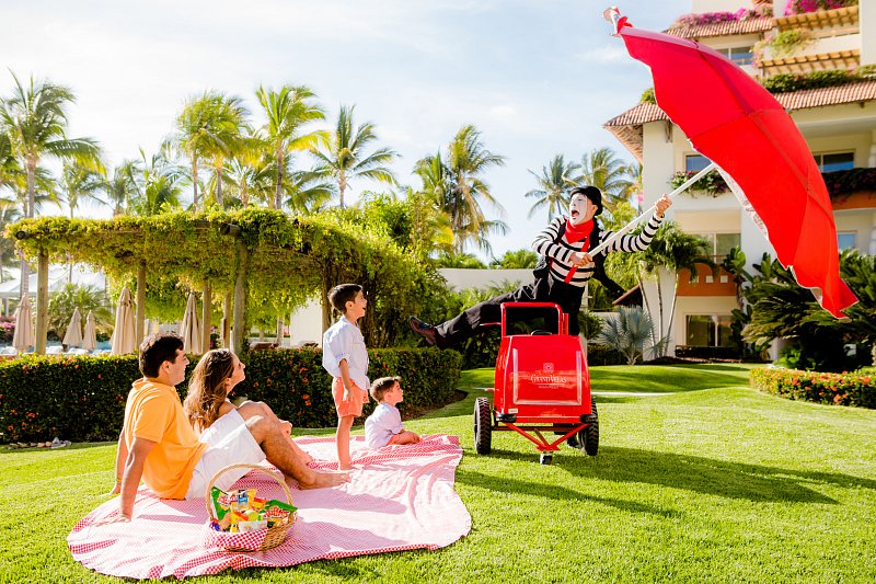 VelasResortsMex's tweet photo. En #VelasResorts nos proponemos hacerte feliz hoy y siempre que nos visites.
¡Feliz #DiaInternacionalDeLaFelicidad! https://t.co/kgQW7VtU8g
