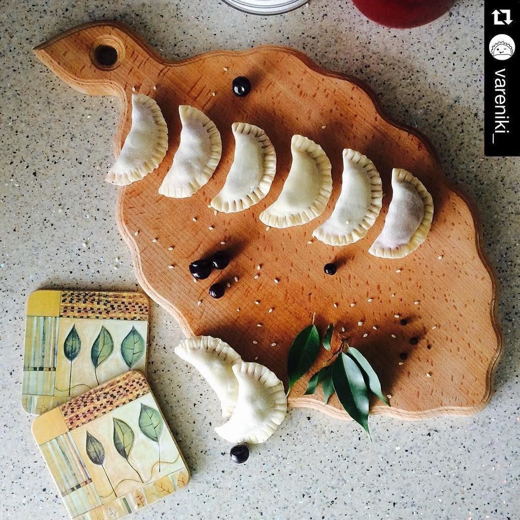 PelmeniToGo's tweet photo. Вкусные домашние вареники и пельмени😊😋 #Repost @vareniki_ ・・・
Вареники со смородиной: 300₽
#смородина #вареники #пе… https://t.co/YQxPt5Heg3