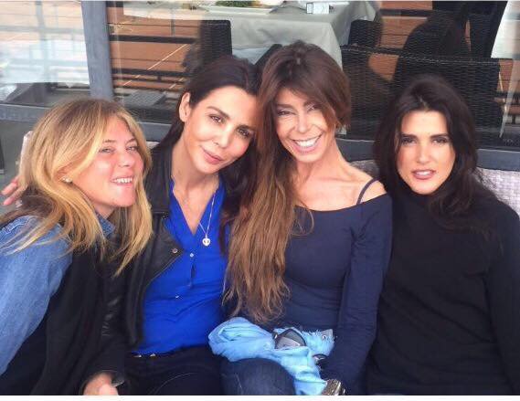 MyriamFecchi's tweet photo. That's ❤️Amore❤️
@Raffaellacipol2 @MOLESTA74 @fabiolavanilla 
Silvia Cantatore Anna Calenda Myriam Fecchi Raffy https://t.co/5uXPcMjQfm