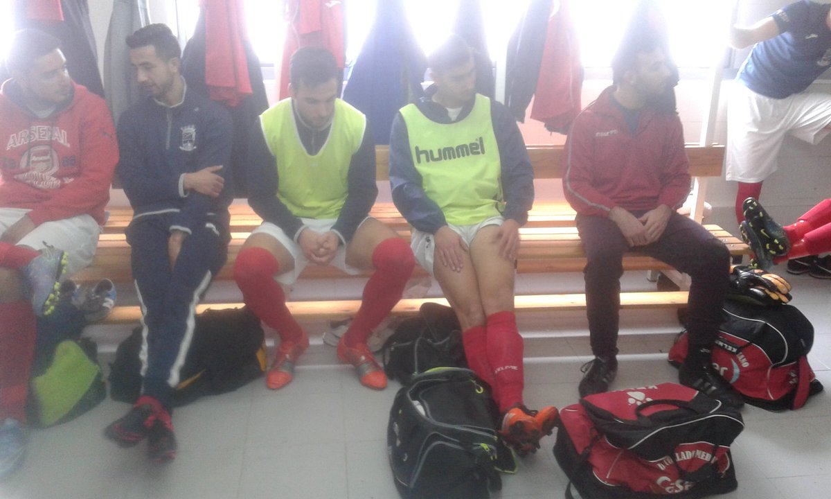 Os dejo una foto del equipo antes de la charla