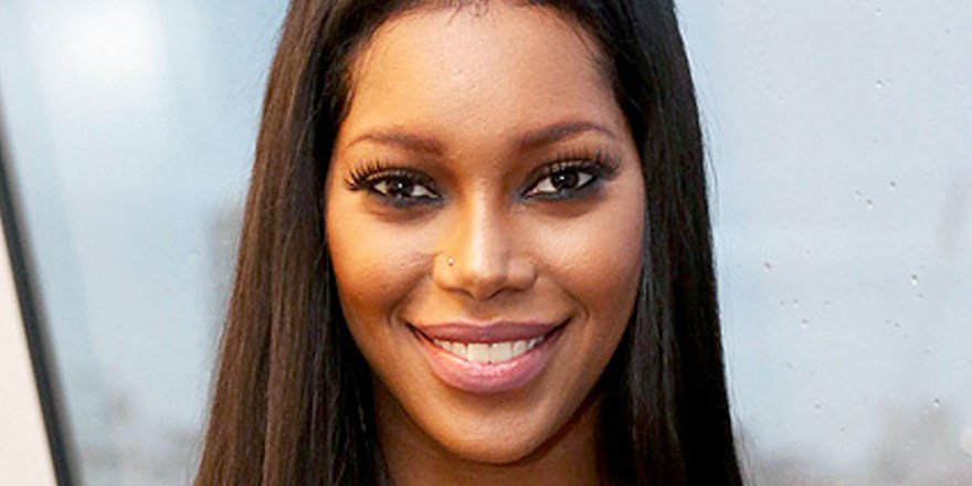 people's tweet photo. Sports Illustrated model Jessica White says she once orgasmed at the gym https://t.co/xW8zva4zmw https://t.co/i2RQnOoUx1