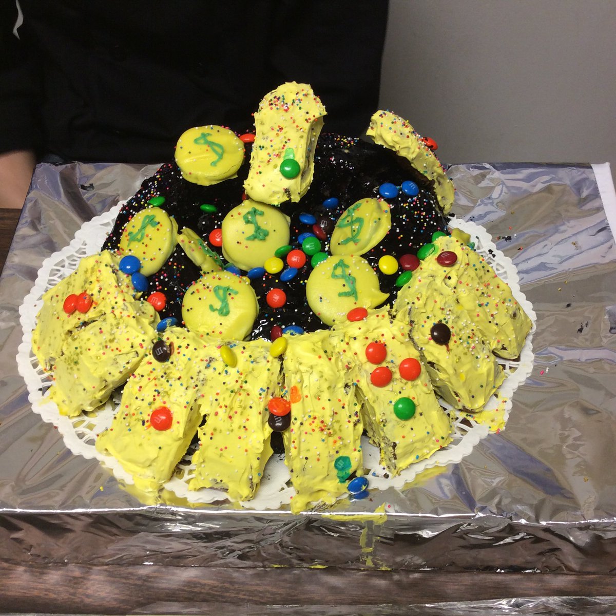 lanphierfoods's tweet photo. St. Paddy's Cakes #lanphierfoods https://t.co/kc4mXx4SRs