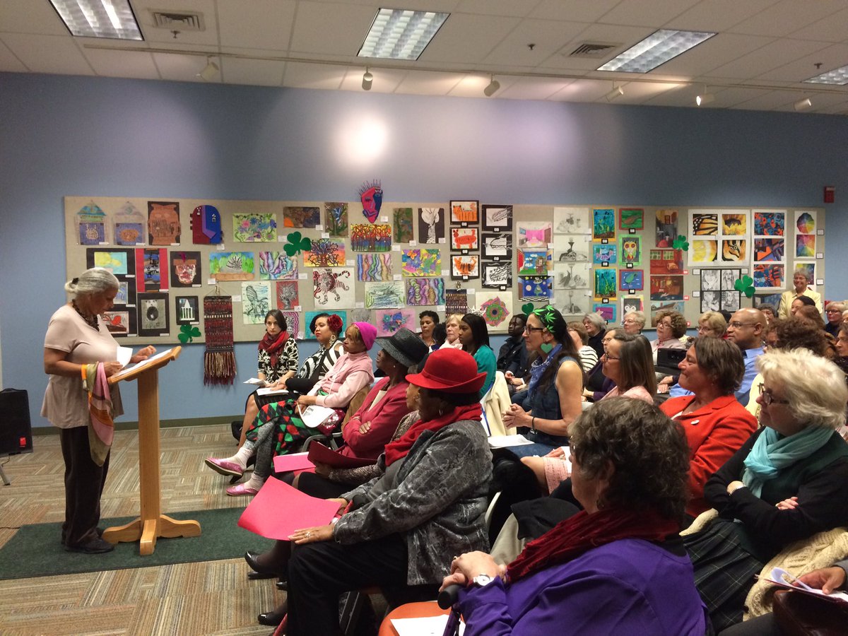 WeaverLibrary's tweet photo. A #stirring and #beautiful performance! #WeaverLibrary #MayaAngelou https://t.co/p3EKnlaBbE