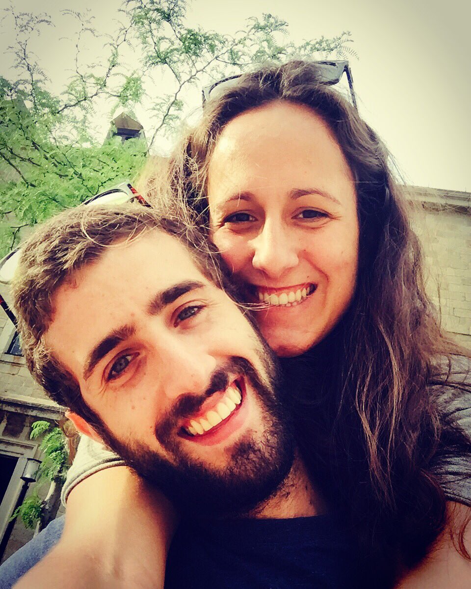 bsg91's tweet photo. Tú, que siempre sacas mi mejor sonrisa 💚💛 #24 🎂🎁 https://t.co/eyqr7yI7to