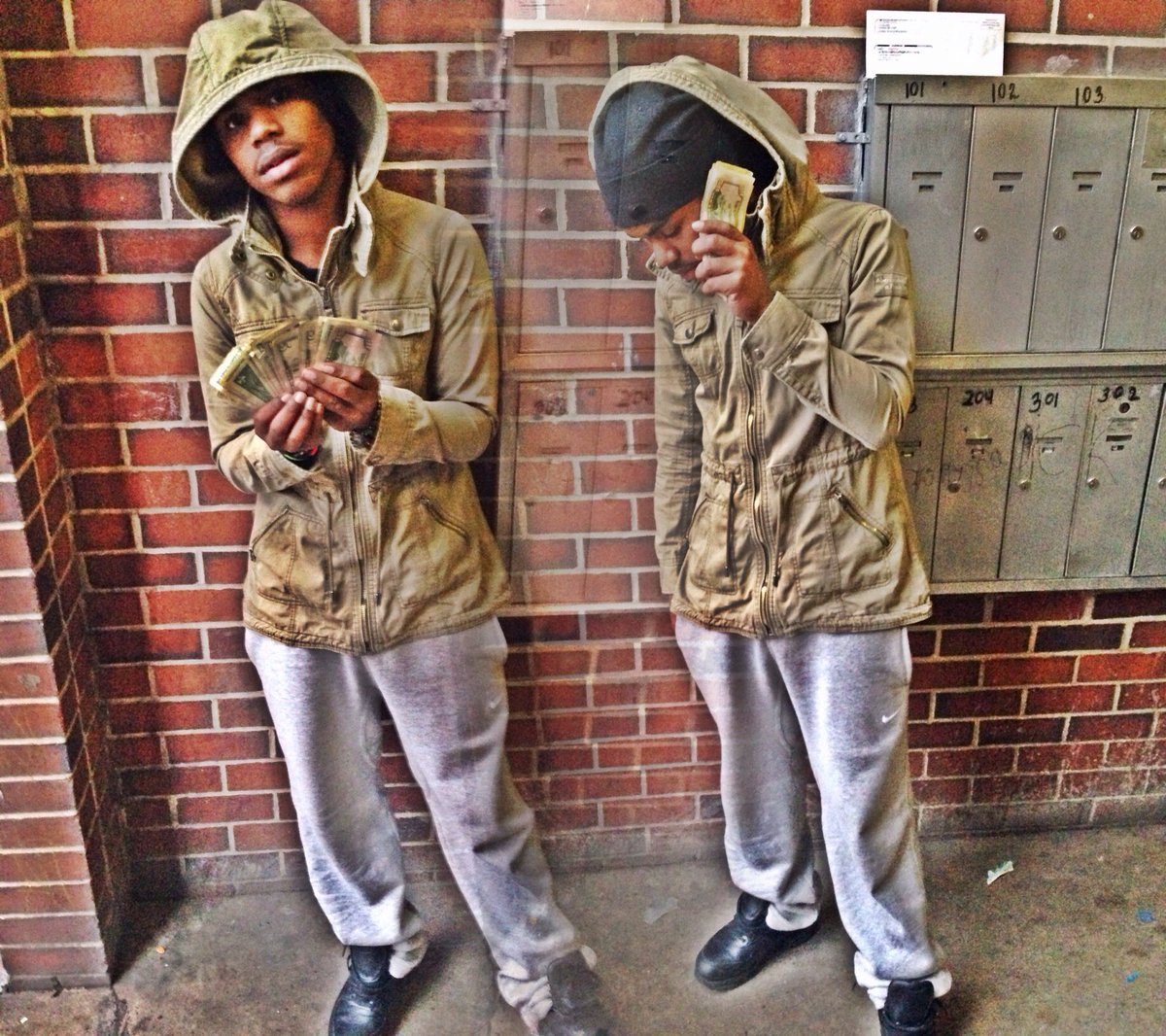 DBottomSmileyy_'s tweet photo. I Been Plotting For Ah While Now I Got Where I What Her 🔥💸 #MONEYBOO ❤️🙈😘 https://t.co/AOH5G4QKBF
