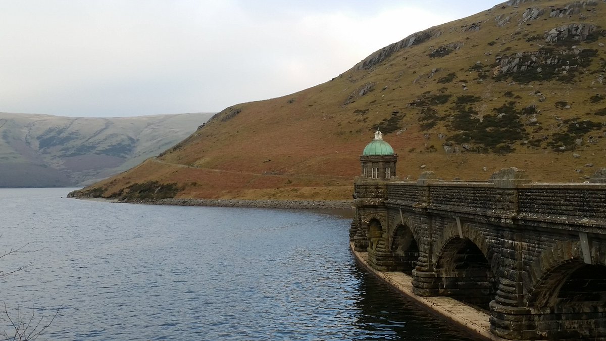 TriCountyTours's tweet photo. #elanvalley #craigcoch @VisitMidWales @visitrhayader A few daysshop.
March 2016 https://t.co/BMyScXghgW