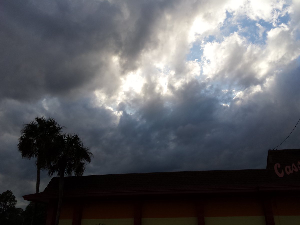 ajsg's tweet photo. This is me ๐ฃ n the #clouds "Comfort from Above" after the #TNBA @USBC #Bowling Tournament ๐ณ #OilPattern Craaazy! ๐ https://t.co/A4BDvHDRBI