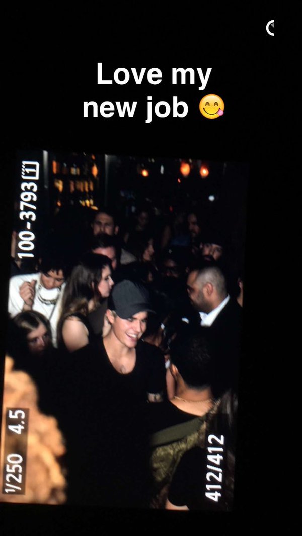Justin77Bieber6's tweet photo. Justin Bieber em uma festa com amigos em Vancouver - 11 de Março.

#JFCJustinBieber https://t.co/b5Y7GK4T3y