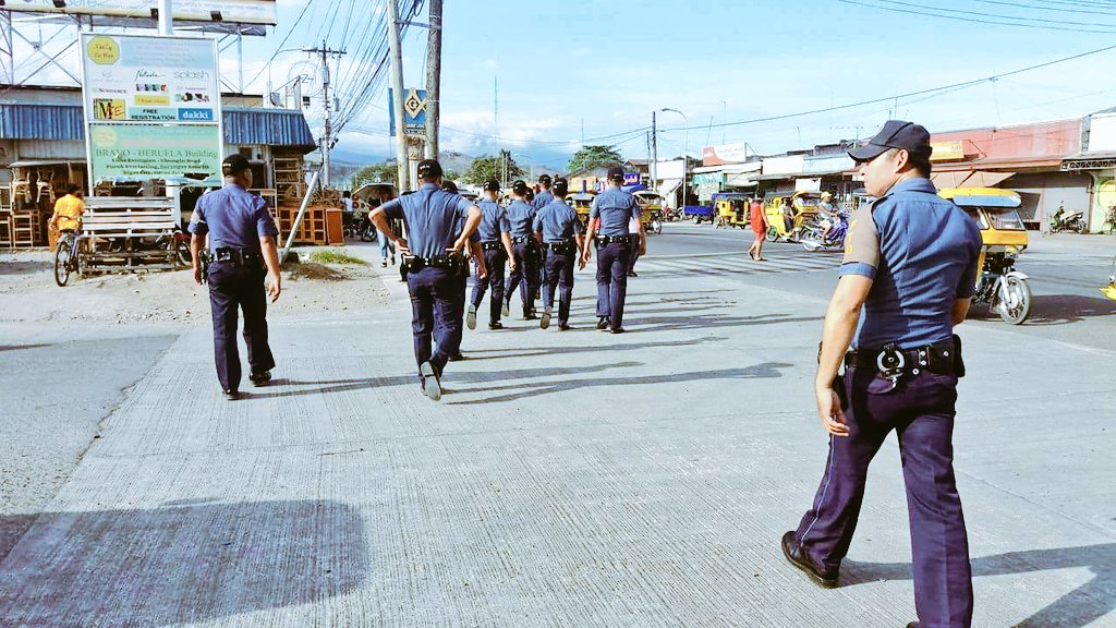 FTPDigosCityPS's tweet photo. 031416 Ftp students &amp; fto's conducted police visibility in some streets of Digos City.. @pnpts_rstu11 @pnp_ts https://t.co/bglQfkkthI