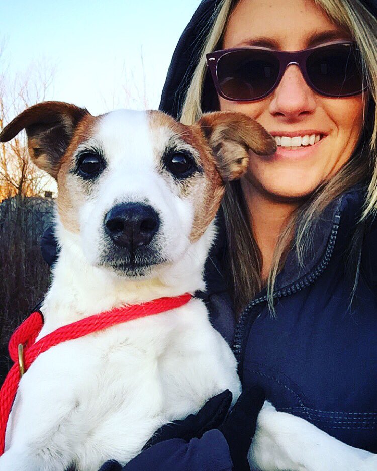 April_Jackman's tweet photo. Happy Sunday! Soaking up every last minute of this sunshine :) #sundayfunday #mrCaesar #springhassprung https://t.co/4tZGQzHxKp