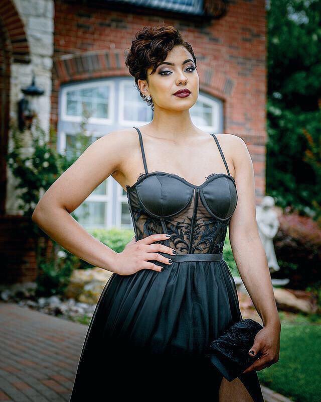 SlayPics's tweet photo. HOLD ON .... Can we just pause for a minute 😩😩😩😩😍😍😍😍😍😍😍😍😍😍😍💃🏽😍✨ that's how you slay #Slaypics #prom2k16 #prom2016 ✨ https://t.co/3YugDghuZI