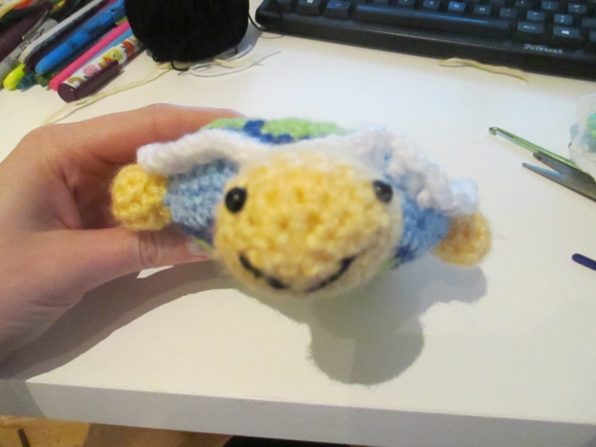 Robincat91's tweet photo. My latest creation! I present to you.. Mr. Turtle!! :P #crochet #DIY #yarnlove #turtlebuddy https://t.co/oXrtMxjbUC