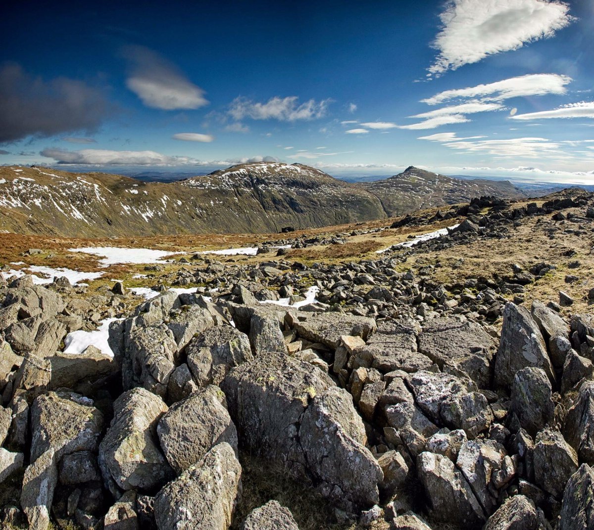HillsDistant's tweet photo. Mountains leave more in the mind than just the test, it is a whole idea once climbed #notjustlakes @HillsDistant https://t.co/P4NPCTE3yT