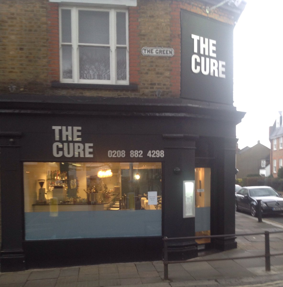 WhThecure's tweet photo. Hi everyone my name is Tom I am the owner of a new seafood restaurant and bar in Winchmore Hill North London https://t.co/AQDPFeySzH