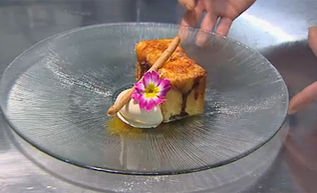 informativost5's tweet photo. Vídeo. Las torrijas se adaptan a los nuevos tiempos https://t.co/ZhrxtTMoWL https://t.co/gZI4Og4V6V
