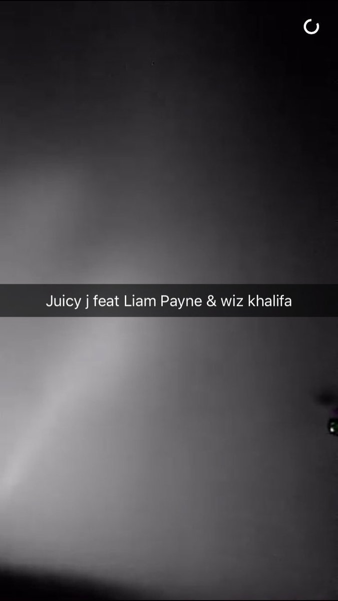 1DUpdateAccess's tweet image. Juicy j posted this with a video on snapchat! :)  -L