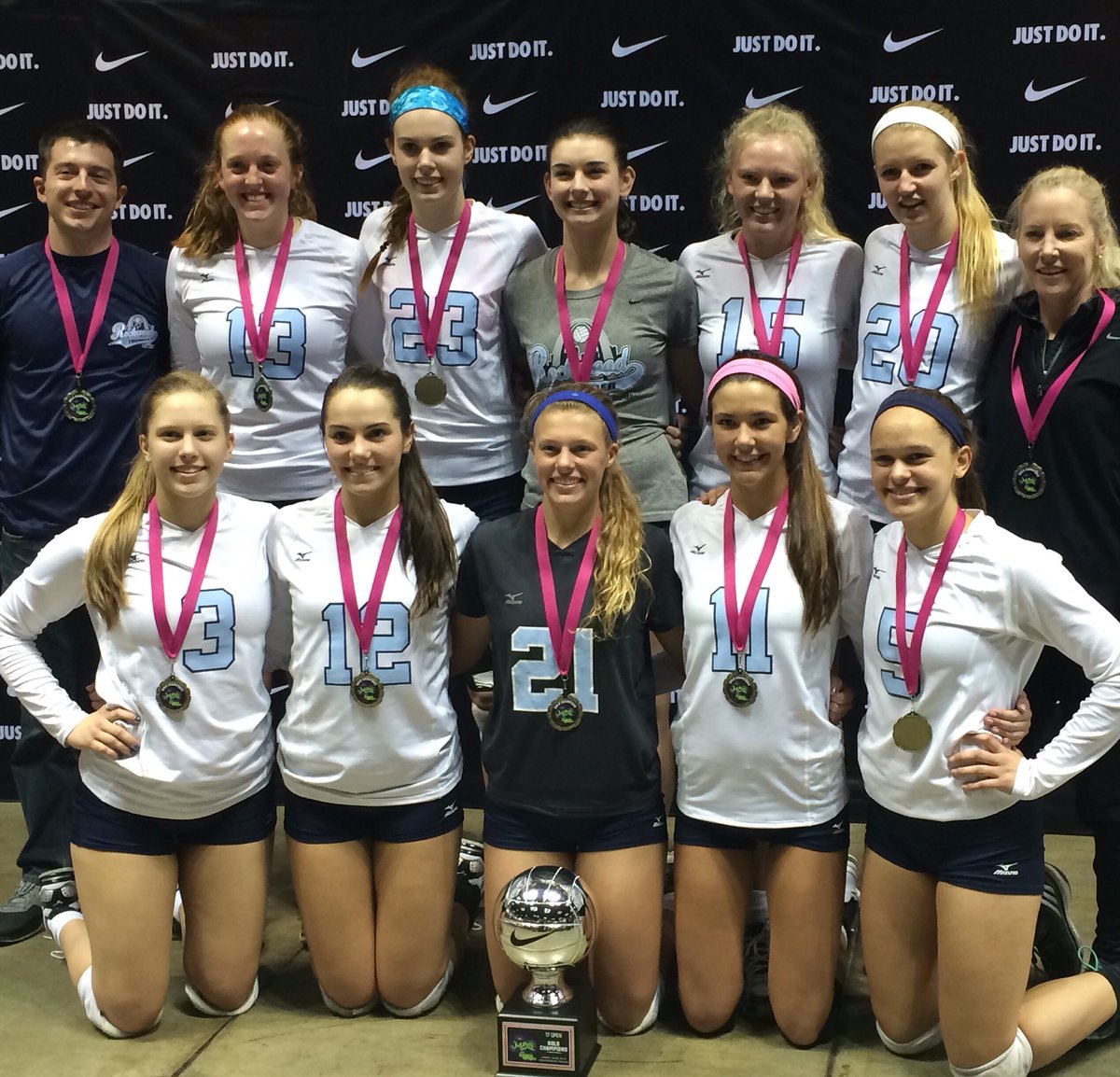 rockwoodthunder's tweet image. Congrats to 17 Mizuno who won the MidEast Qualifier! @PrepVolleyball #rtvbc #MEQ2016 #champs #OPENbid