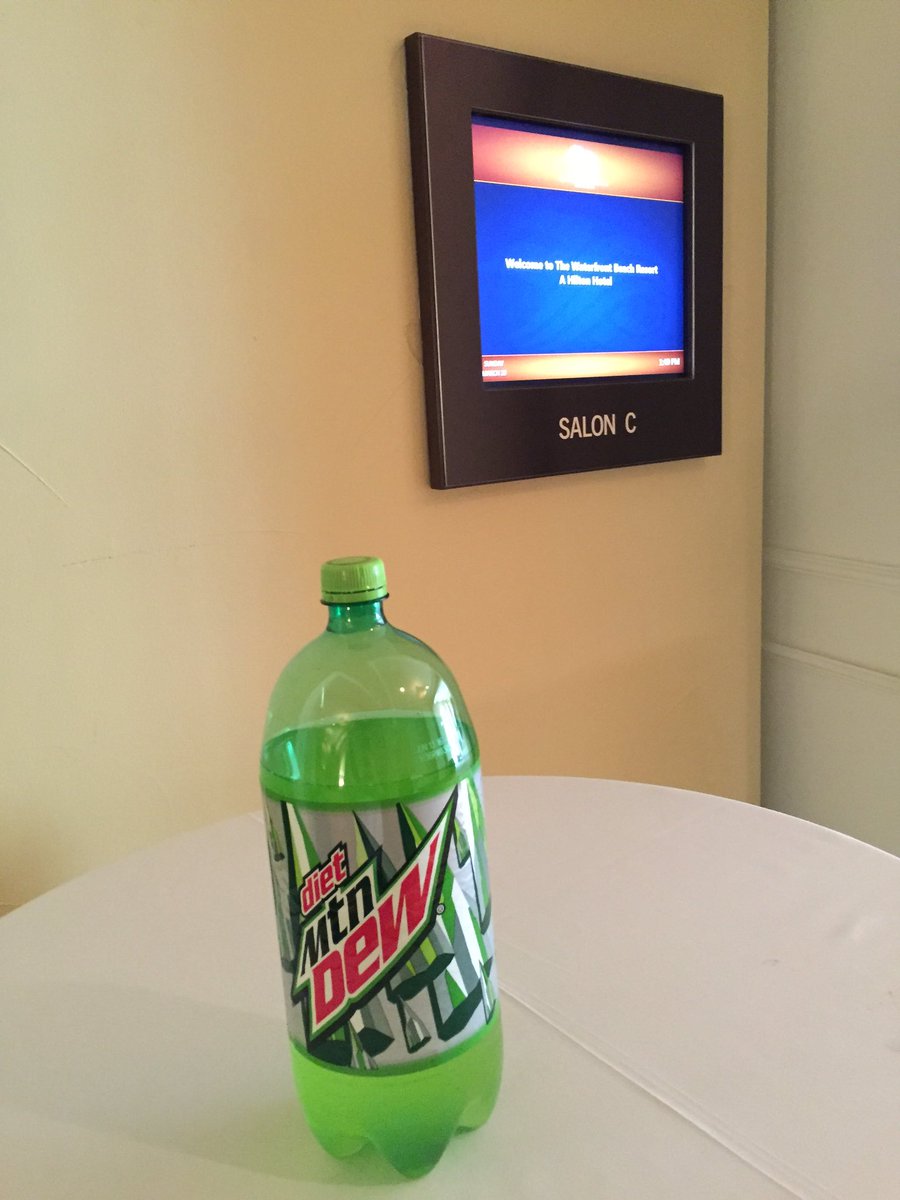 PeterRchai's tweet photo. And then there was one. @ToxInNewEngland @mdgriztoxling #acmt2016 https://t.co/2EWUbEPHh0