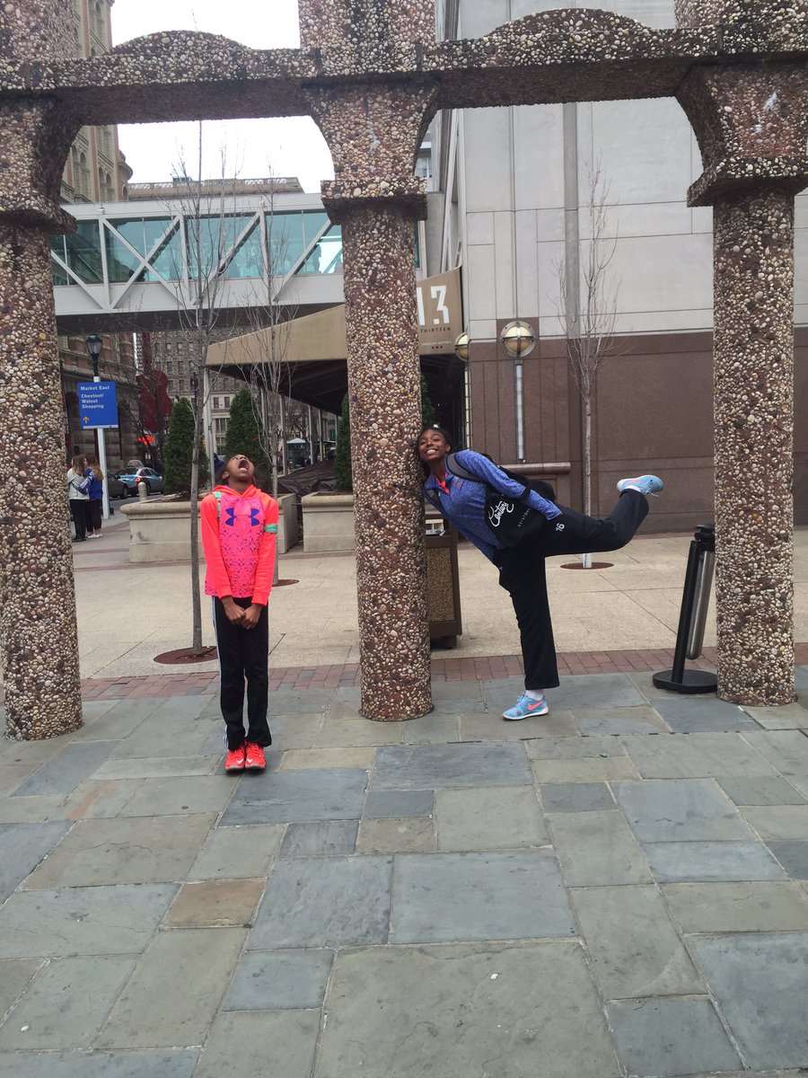 bhewitt1398's tweet photo. We're Lowkey related😂❤️ #philly2016 https://t.co/QHNveGkJIB