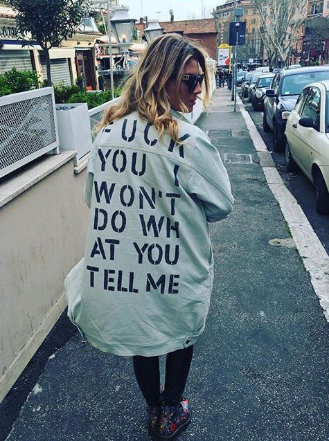 FuscoGemma's tweet photo. @MarroneEmma Poi mi chiedono perchè ti amo! 
E io rispondo come si fa a non amarla!?!?!😍 #STIMAprofonda #TiAmo https://t.co/sG8esyNGvI