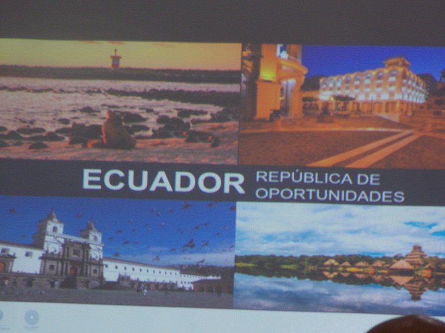 CamPymeAr's tweet photo. Dir.Comercial de @EmbajadaEcuARG #DannyloSubiaPinto contó como hacer negocios con #Ecuador en @camcomQuilmes #Pymes https://t.co/Qqwwl1SU0N