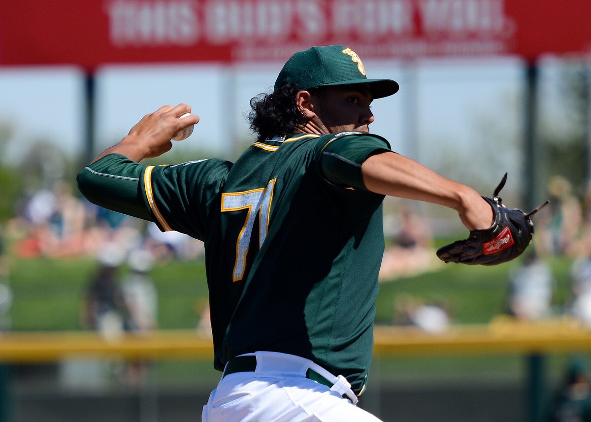Athletics's tweet photo. Sean Manaea back on the hill to start the third. #Athletics are tied with the White Sox 2-2. https://t.co/HBiYzuPMEk