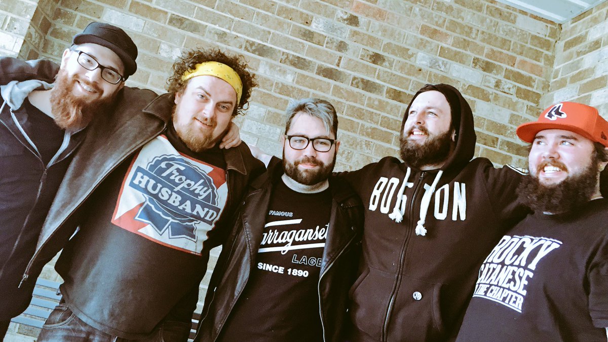 ZeroHolds's tweet photo. @walktheplankdc @ColliderDC #BDUHouse @Seanplaysmusic #BeerMugsAndBearHugsTour thank you fellas for being cool as f https://t.co/Mpk1seAffm